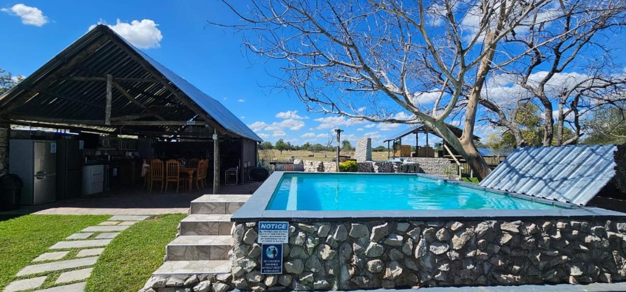Tamboti Farm Accommodation ซูเมบ ภายนอก รูปภาพ