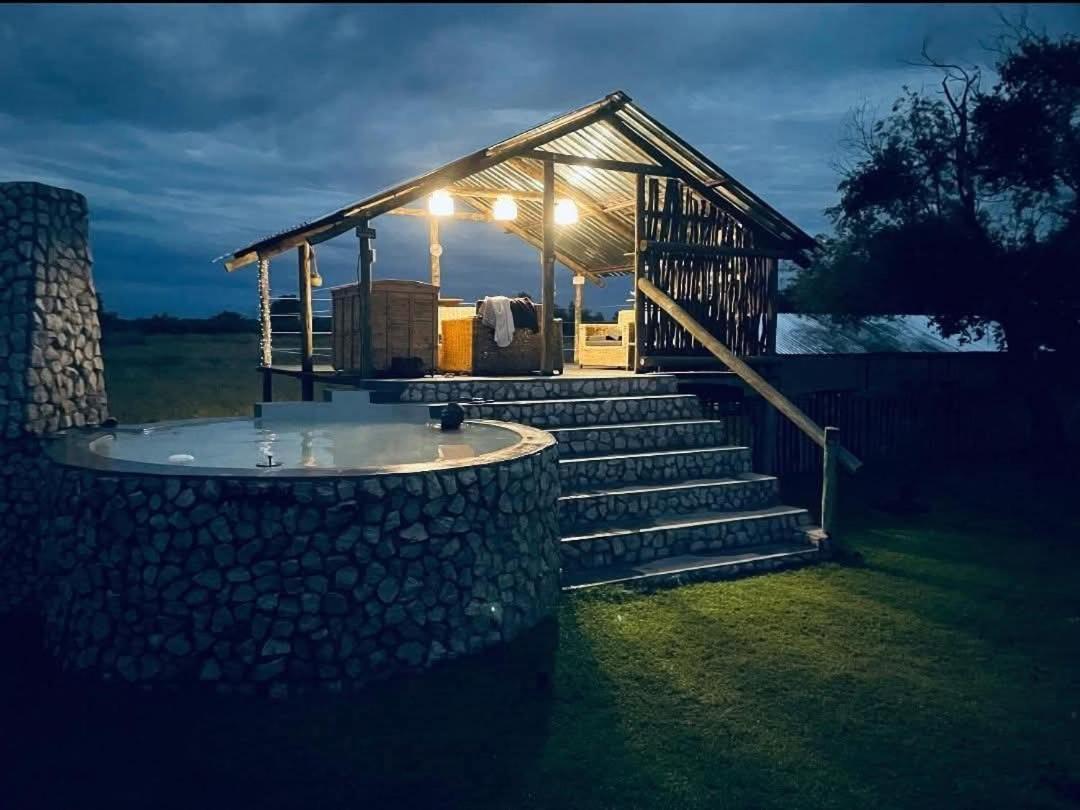 Tamboti Farm Accommodation ซูเมบ ภายนอก รูปภาพ